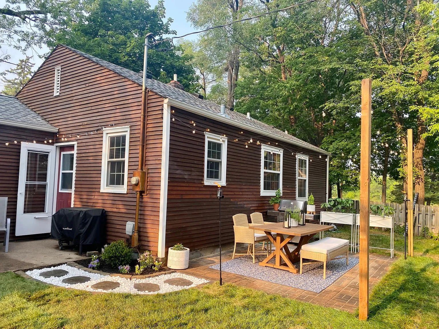 2 bed, 1200 sqft, $2,350 — Photo 3