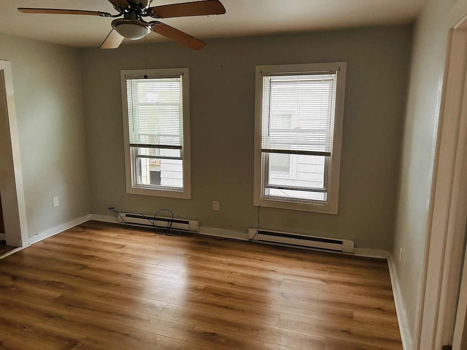 2 bed, 1150 sqft, $2,300 — Photo 2