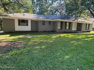 1141 Verbena St, Jackson, MS 39212