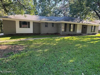 1141 Verbena St, Jackson, MS, 39212