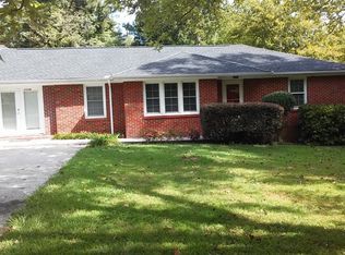 1114 Lakemont Dr, Dalton, GA 30720