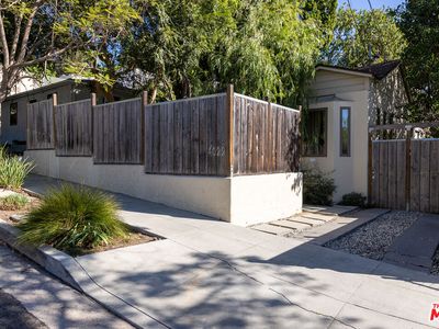 4022 Prospect Ave, Los Angeles, CA, 90027