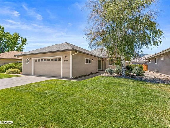 3rd image of 1785 Mahogany Cir