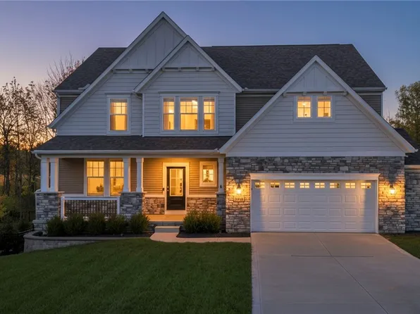 2733 Torrey Pine Dr, Medina, OH 44256