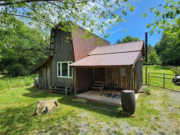 297 Maple St, Munson, PA 16860