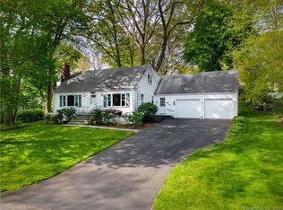 53 Sleepy Hollow Rd, Fairfield, CT 06824