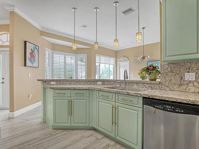 2076 Cezanne Rd — Photo 7