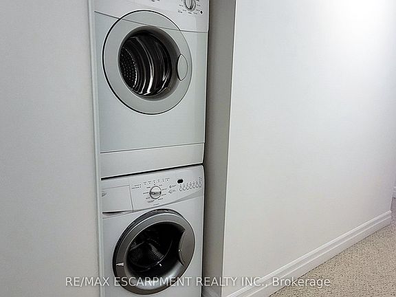 5th image of 736 Sheppard Ave W #204