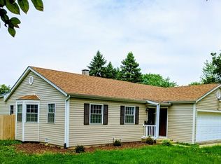 5824 Lenox Rd, Lisle, IL 60532