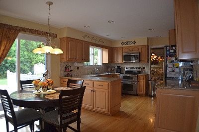 2nd image of 8129 Meadowwood Ave