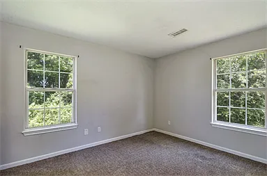 1180 Acorn Dr — Photo 4