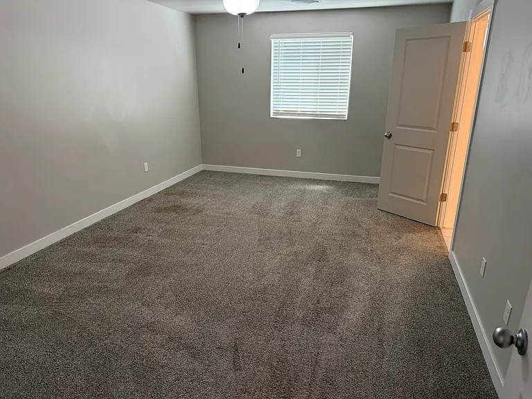 1138 S 1740 W — Photo 8