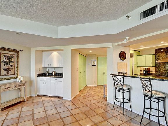 5th image of 140 SE 5th Ave #448