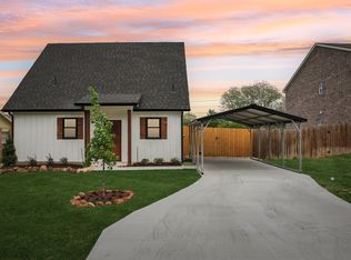 517 Mountain View Trl, Granbury, TX 76049