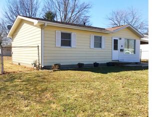 9 Sommerset Dr, Jacksonville, IL 62650