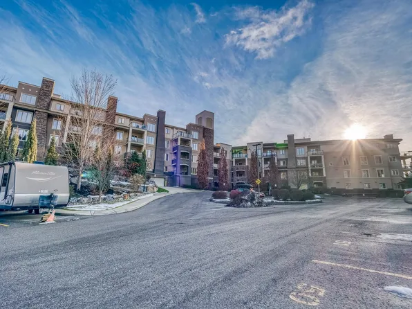 1873 Country Club Dr Unit 2305, Kelowna, BC V1V 2W6