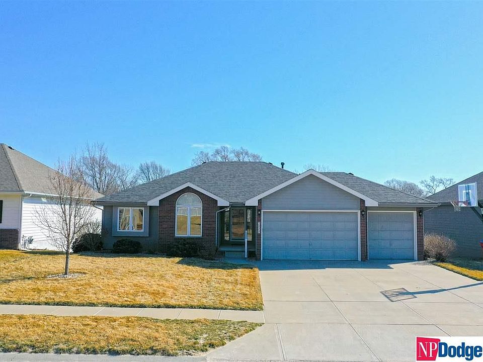 1st image of 2905 Piney Creek Dr