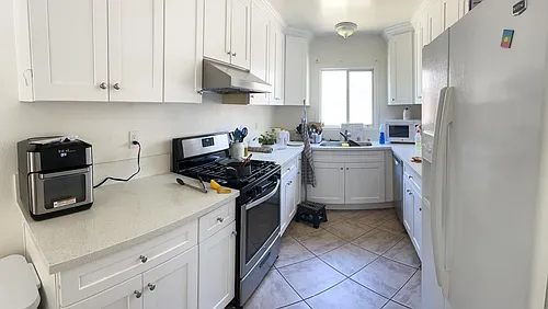 149 Nisbet Way Photo 1