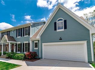 10005 W 127th Ter, Overland Park, KS 66213
