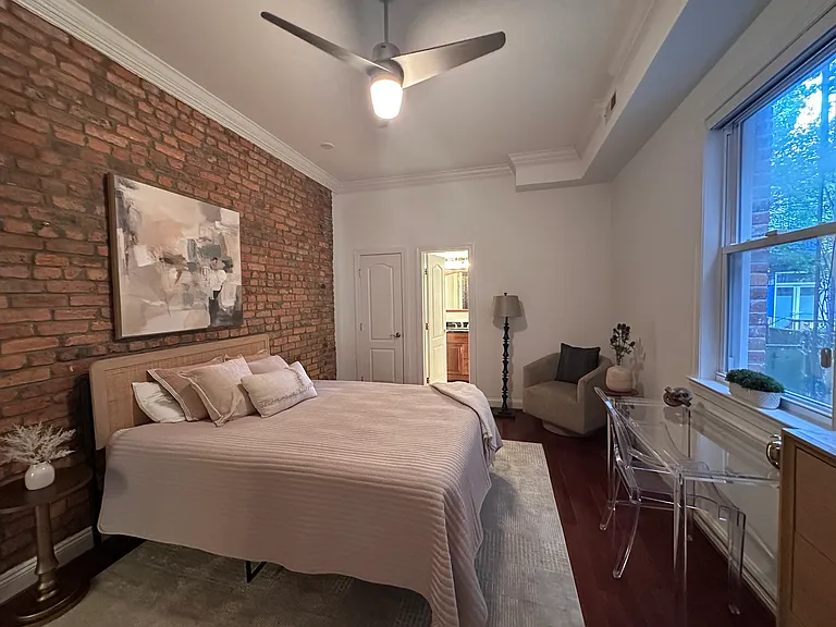 1430 Newton St NW #2 — Photo 10