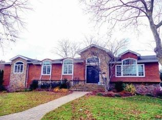 21 Jean Dr, Englewood Cliffs, NJ 07632