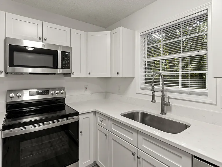334 Calhoun Ave — Photo 45