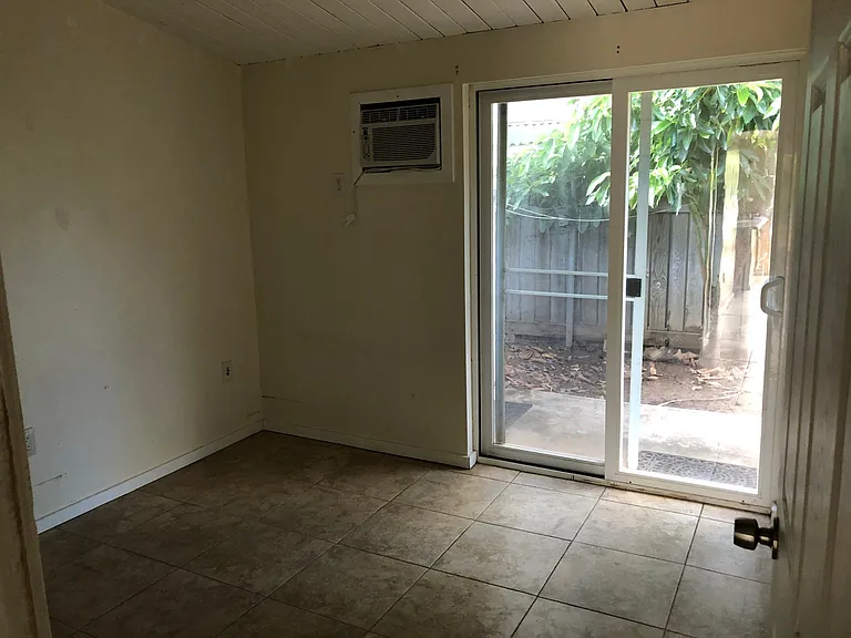 68-040 Au St #B — Photo 3