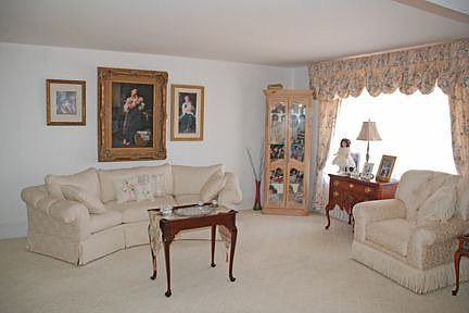 3rd image of 5951 Overholtzer Dr