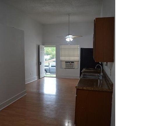 5th image of 318 Aransas Ave APT 1