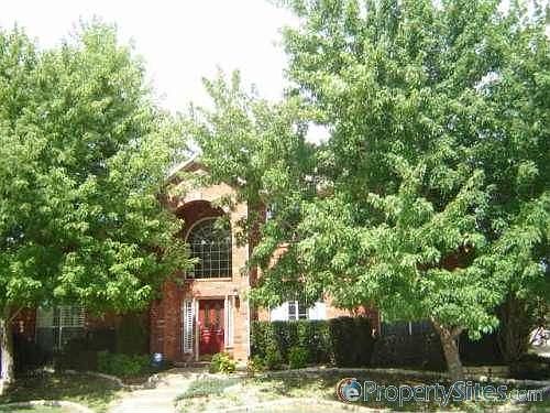 1st image of 824 Canongate Dr