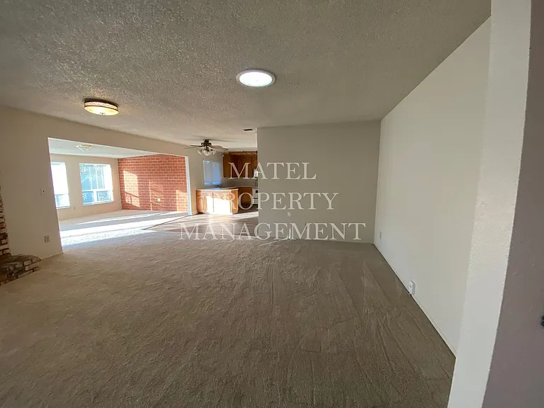 630 Newcomb Ave — Photo 4