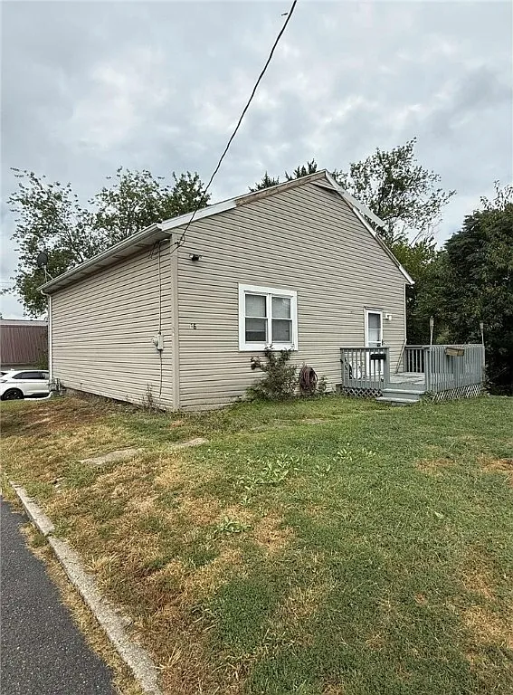 16 Chestnut St photo 1