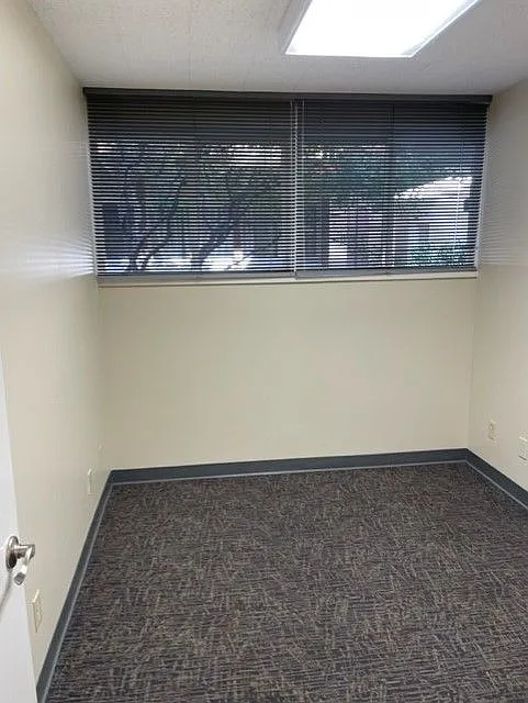 4 bed, 1.0 bath, 642 sqft, $3,100 — Photo 4