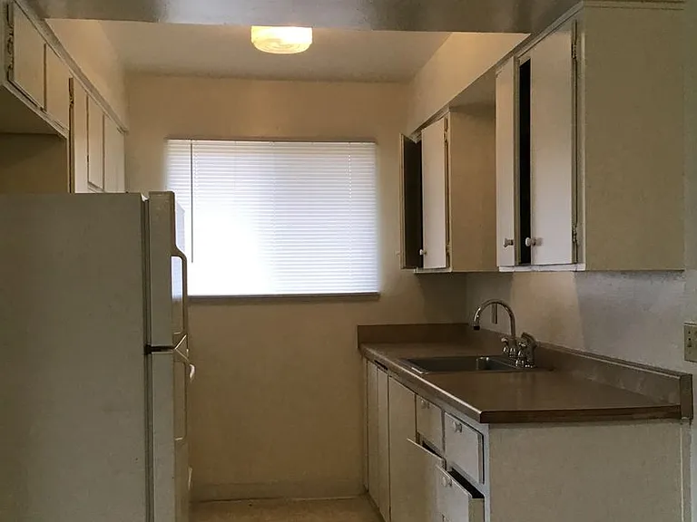 1119 Casita Dr #4 — Photo 7