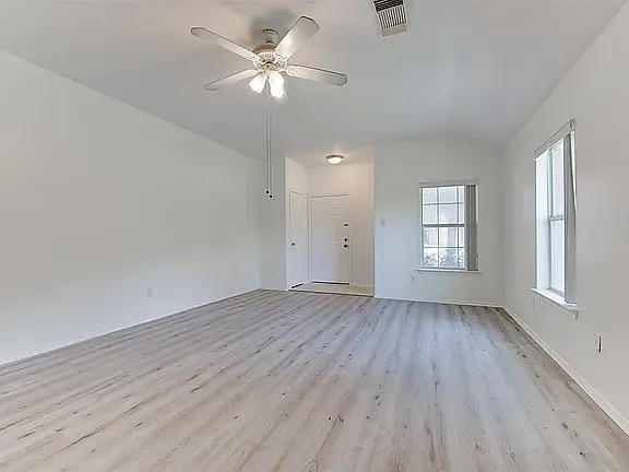 5918 Laramie River Ct — Photo 5