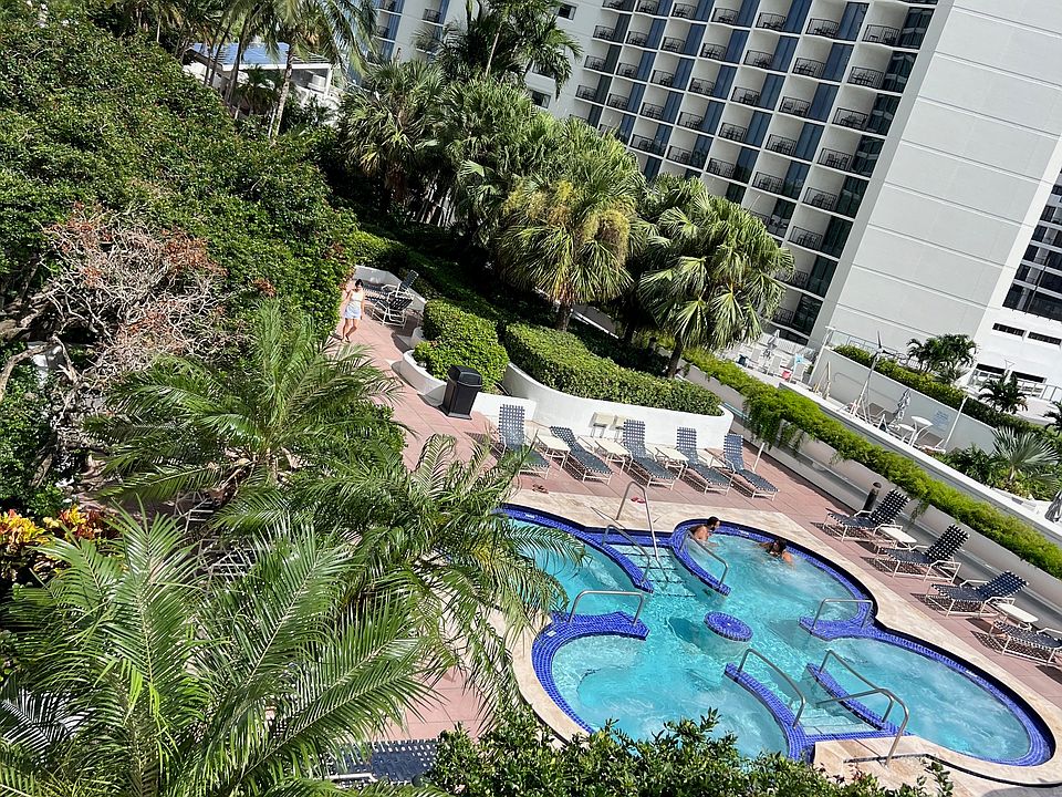 1st image of 1717 N Bayshore Dr #1353