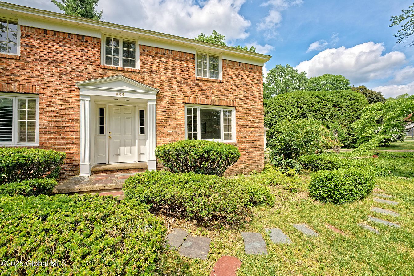 1st image of 805 Karenwald Lane