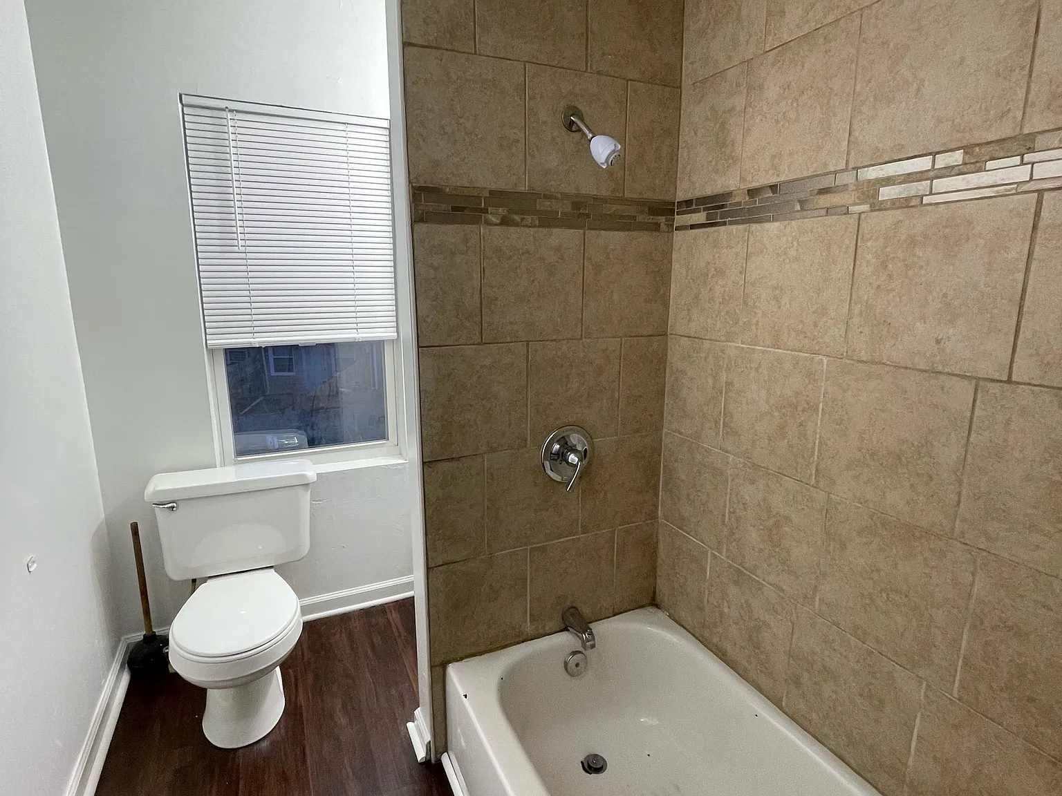 1737 Wilkens Ave - 1 — Photo 4
