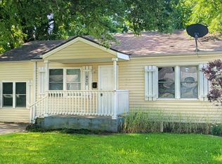 1820 E Monroe St, Springfield, MO 65802