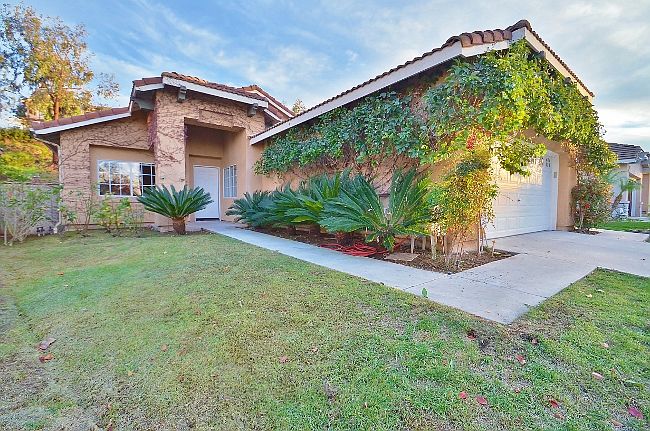 1st image of 719 Bel Air Dr W