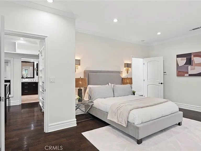 15014 Valleyheart Dr — Photo 19