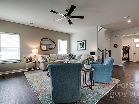 5th image of 1109 Ansley Park Dr