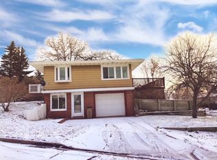 101 12th Ave NE, Minot, ND 58703