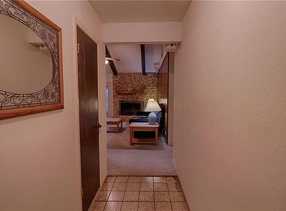 5th image of 1213 E Mesa Park Dr