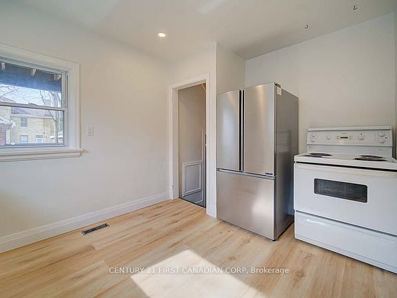 4th image of 581 Talbot St #3