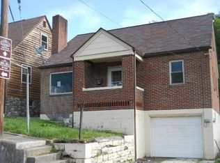 901 Frantz Ave, Mullens, WV 25882