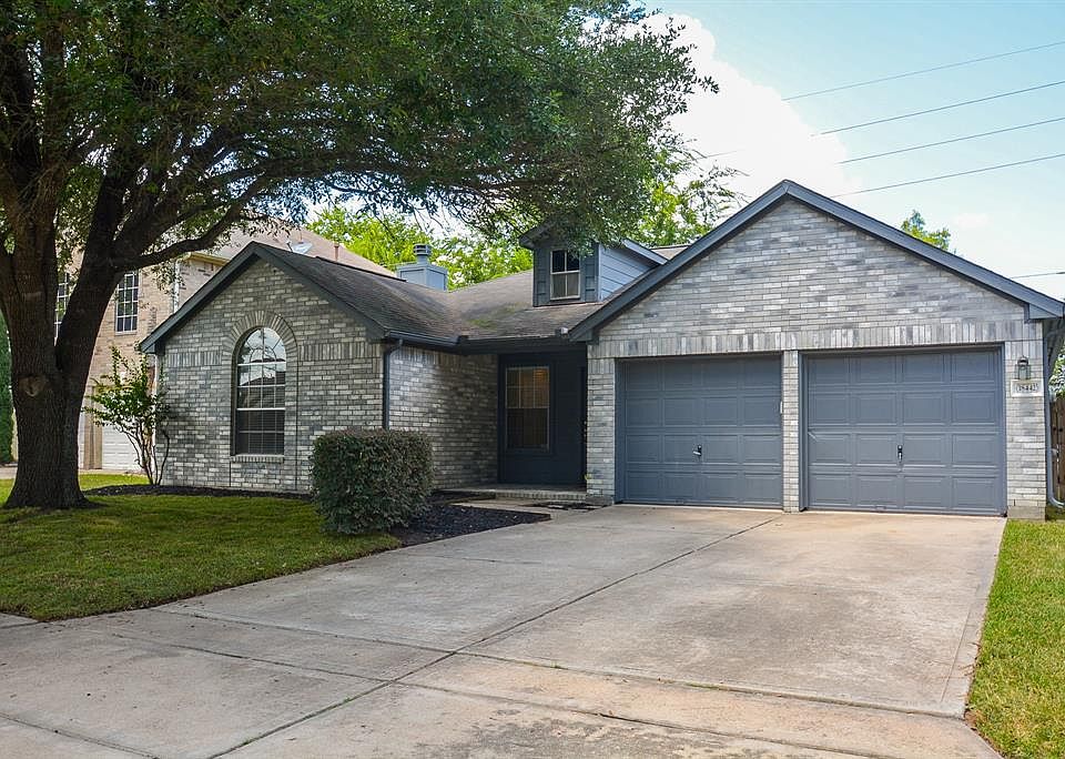 1st image of 18442 Maple Mill Dr