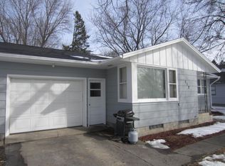 112 N 3rd St N, Kandiyohi, MN 56251