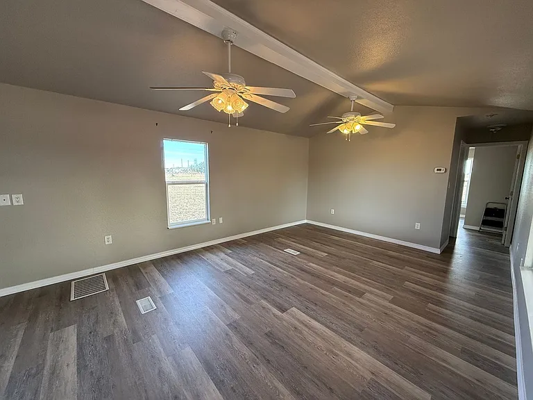 700 Gunstock Rd — Photo 2