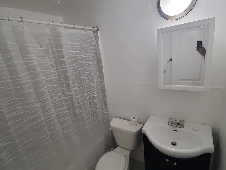 584-590 Miller Ave #586 — Photo 4